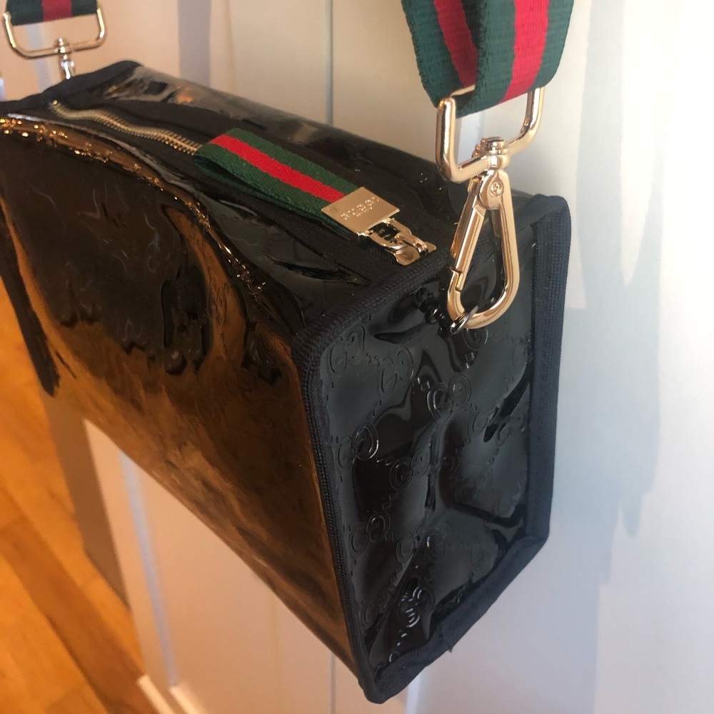 - Gucci cosmetic bag - Picture 8 of 10